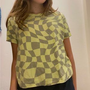 Wavy Pattern Tee Shirt